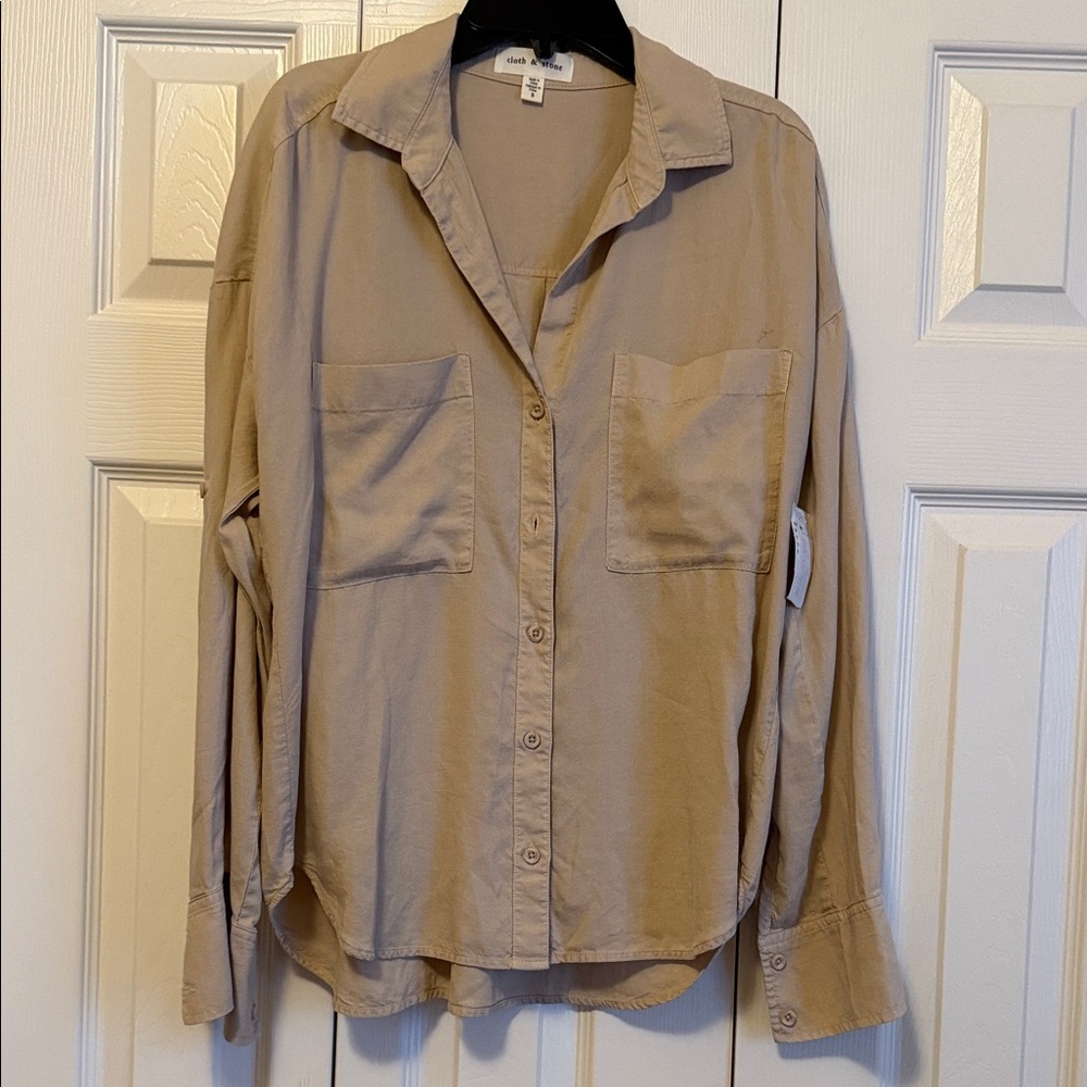 Cloth & Stone Beige Button-Up Blouse